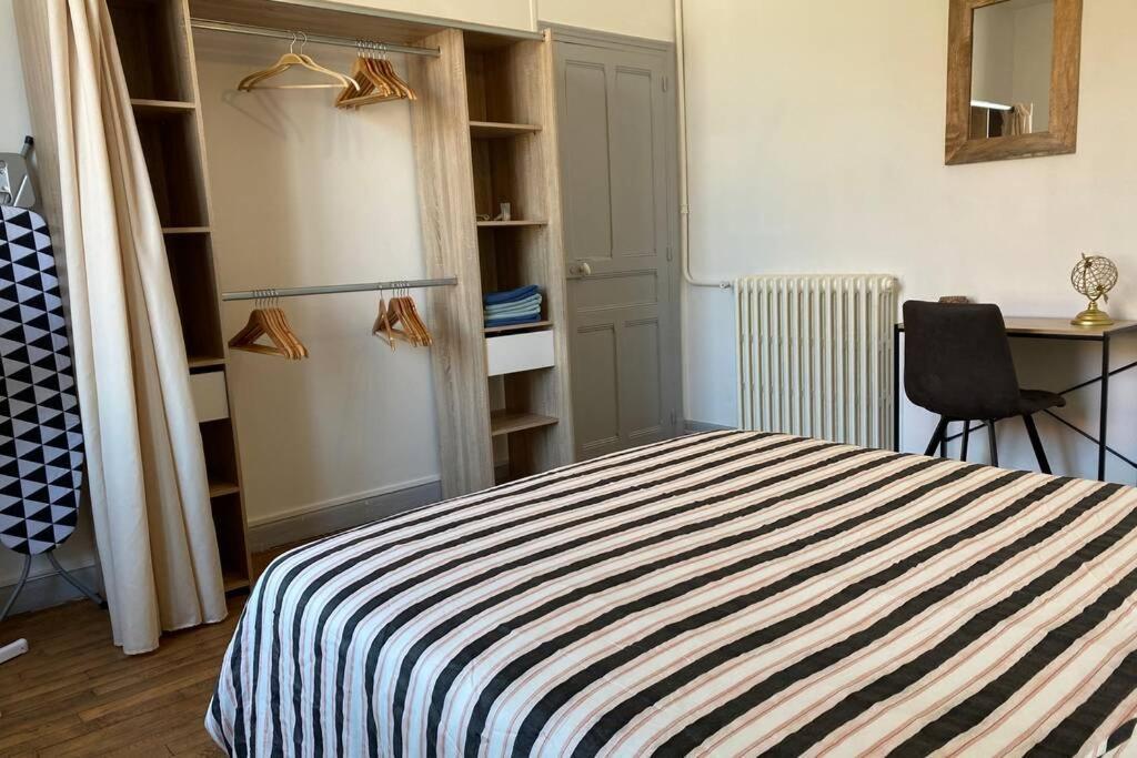 L'Appartement De Moliere N°3 Montluçon المظهر الخارجي الصورة